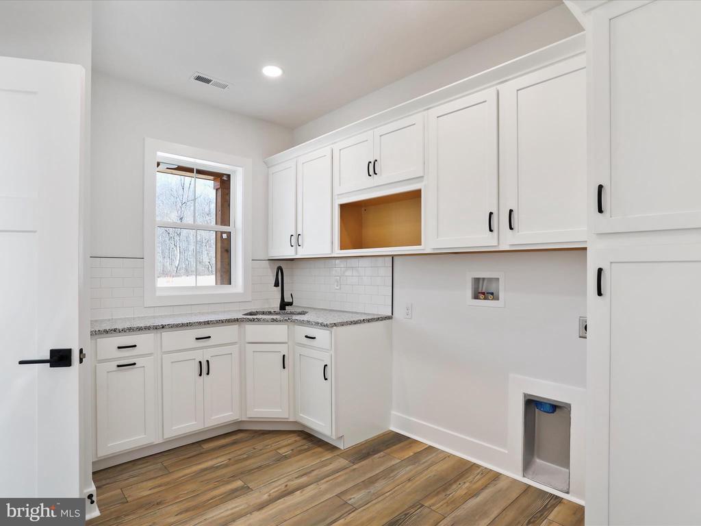 98 Sharpsburg Ct