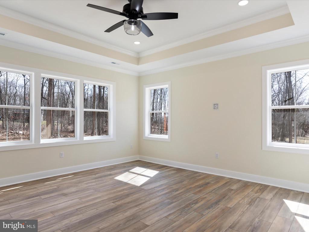 98 Sharpsburg Ct