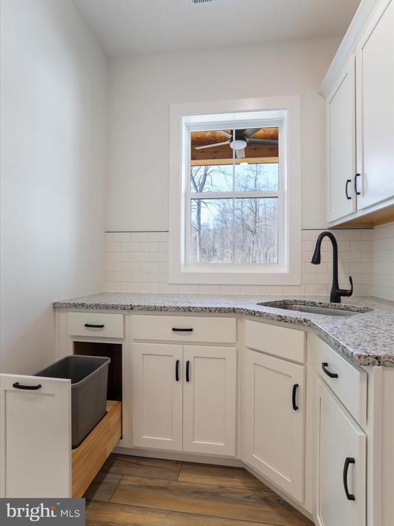 98 Sharpsburg Ct