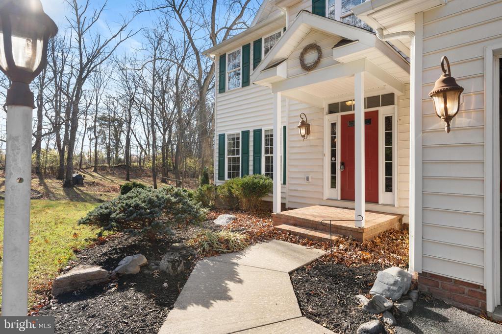 238 BEAUTIFUL COURT