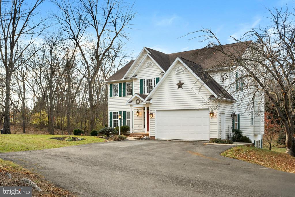 238 BEAUTIFUL COURT