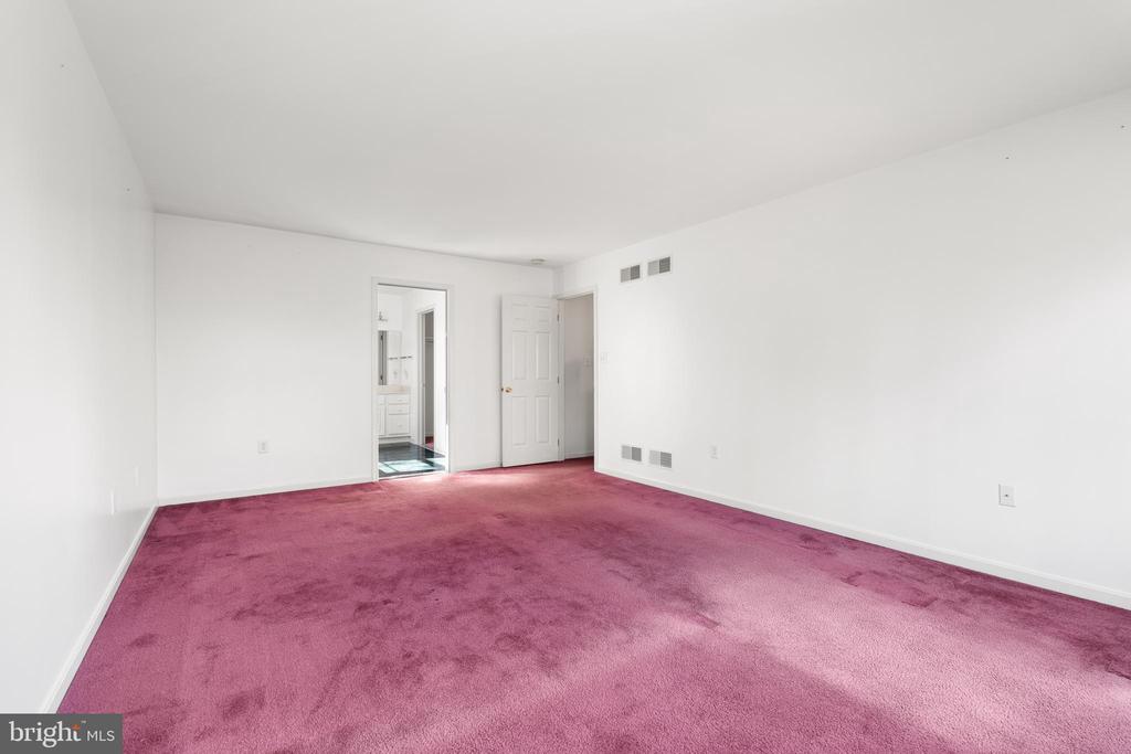 238 BEAUTIFUL COURT