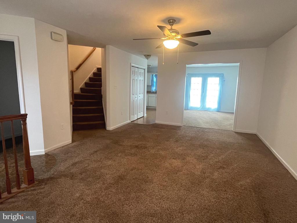17 ELECTRA COURT