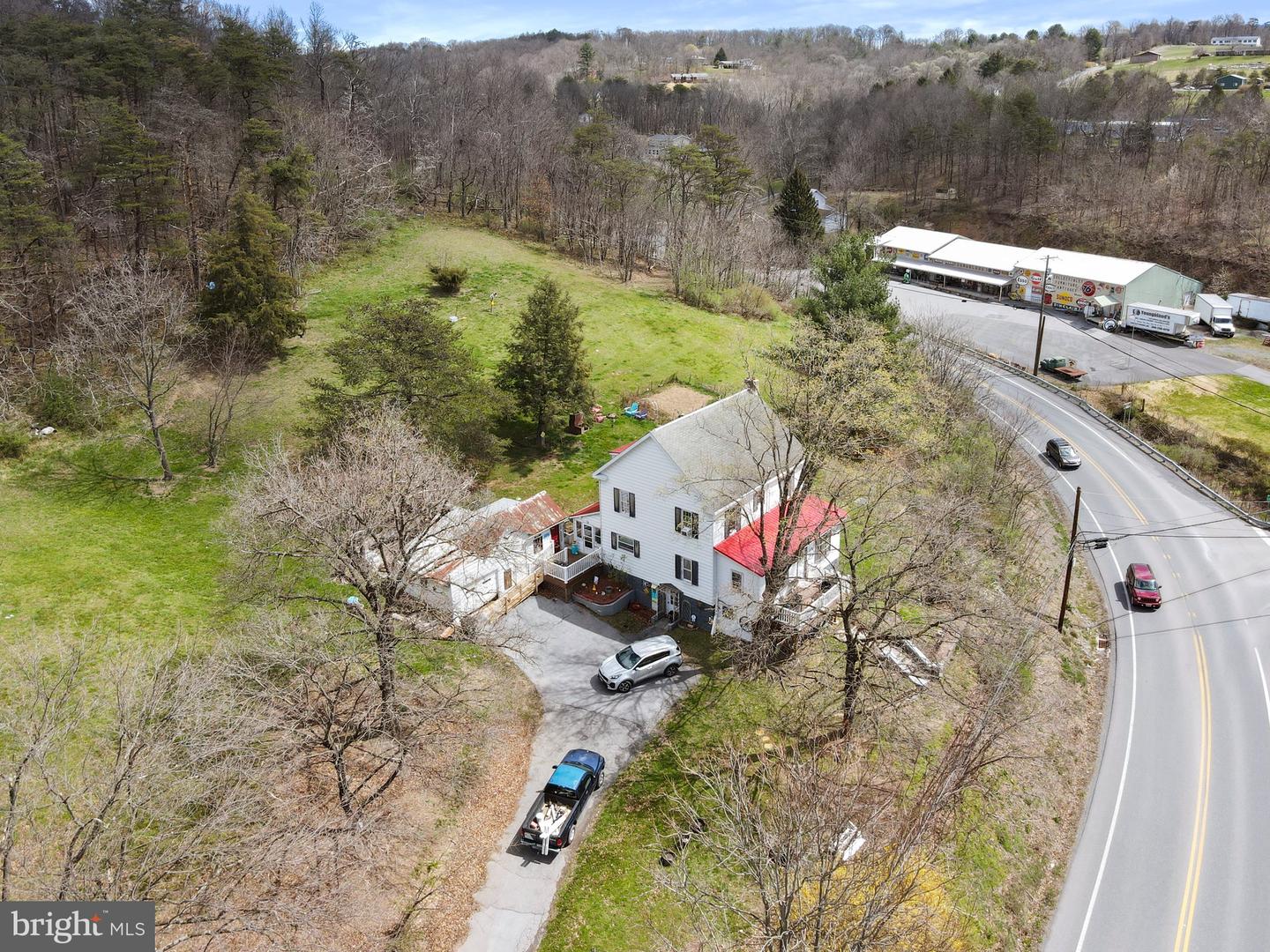 845 Martinsburg Rd