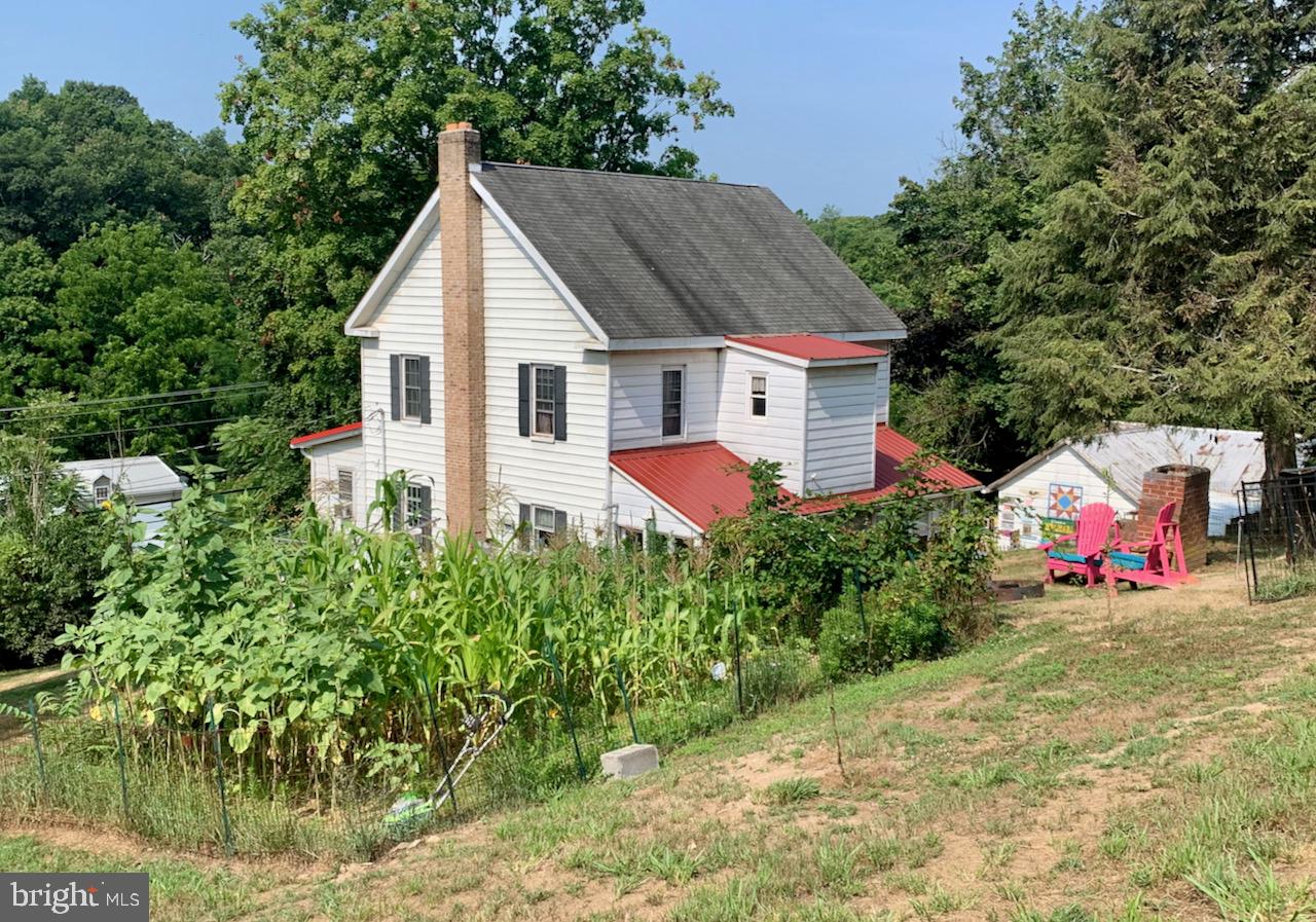 845 Martinsburg Rd