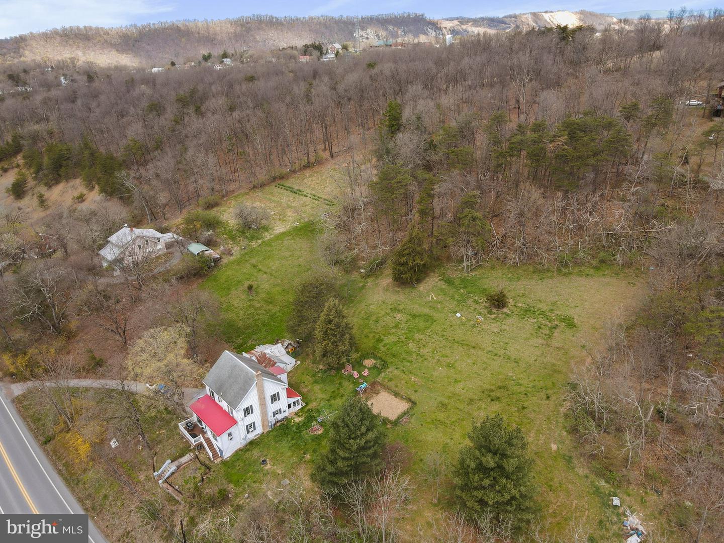 845 Martinsburg Rd