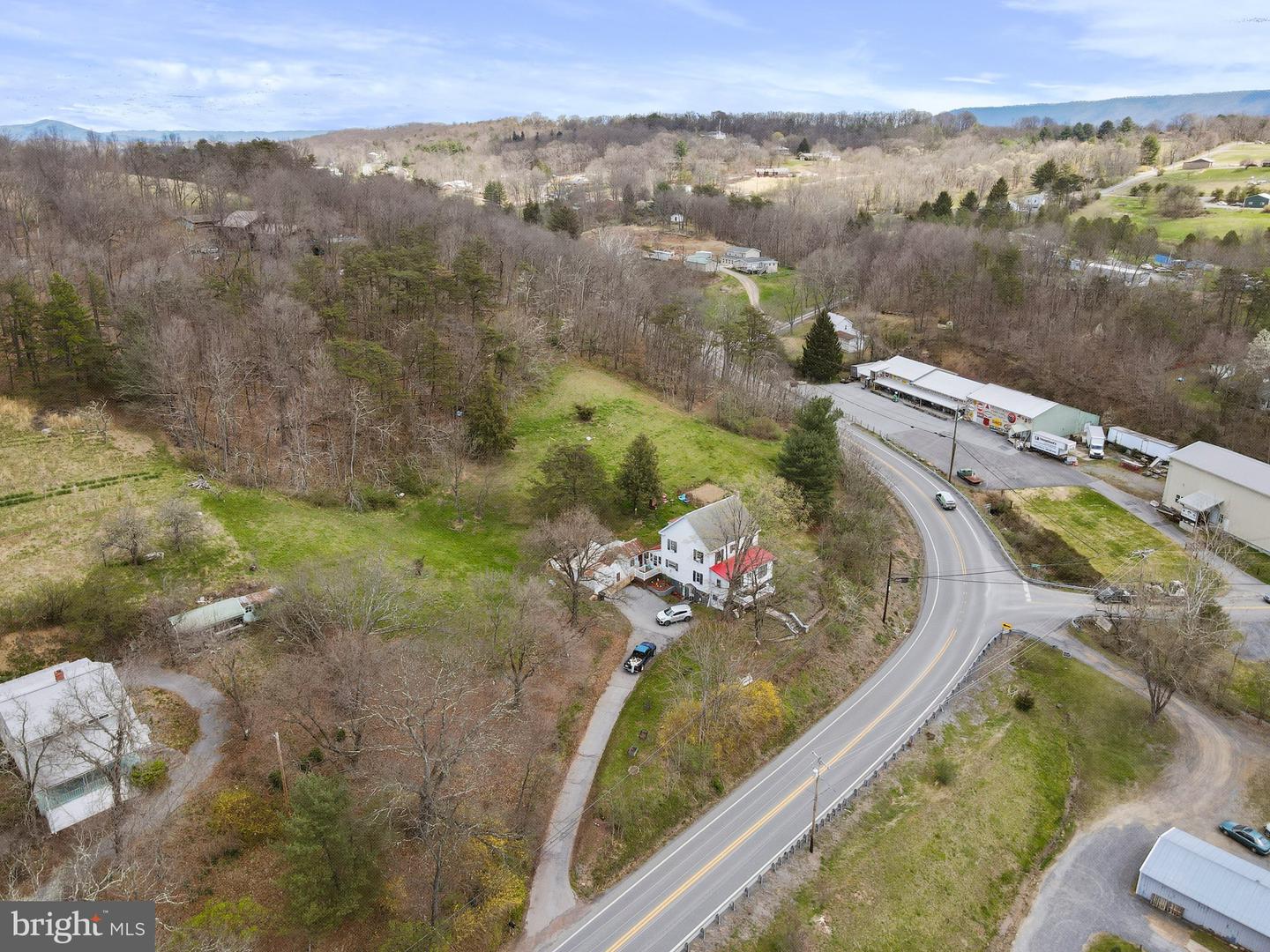 845 Martinsburg Rd