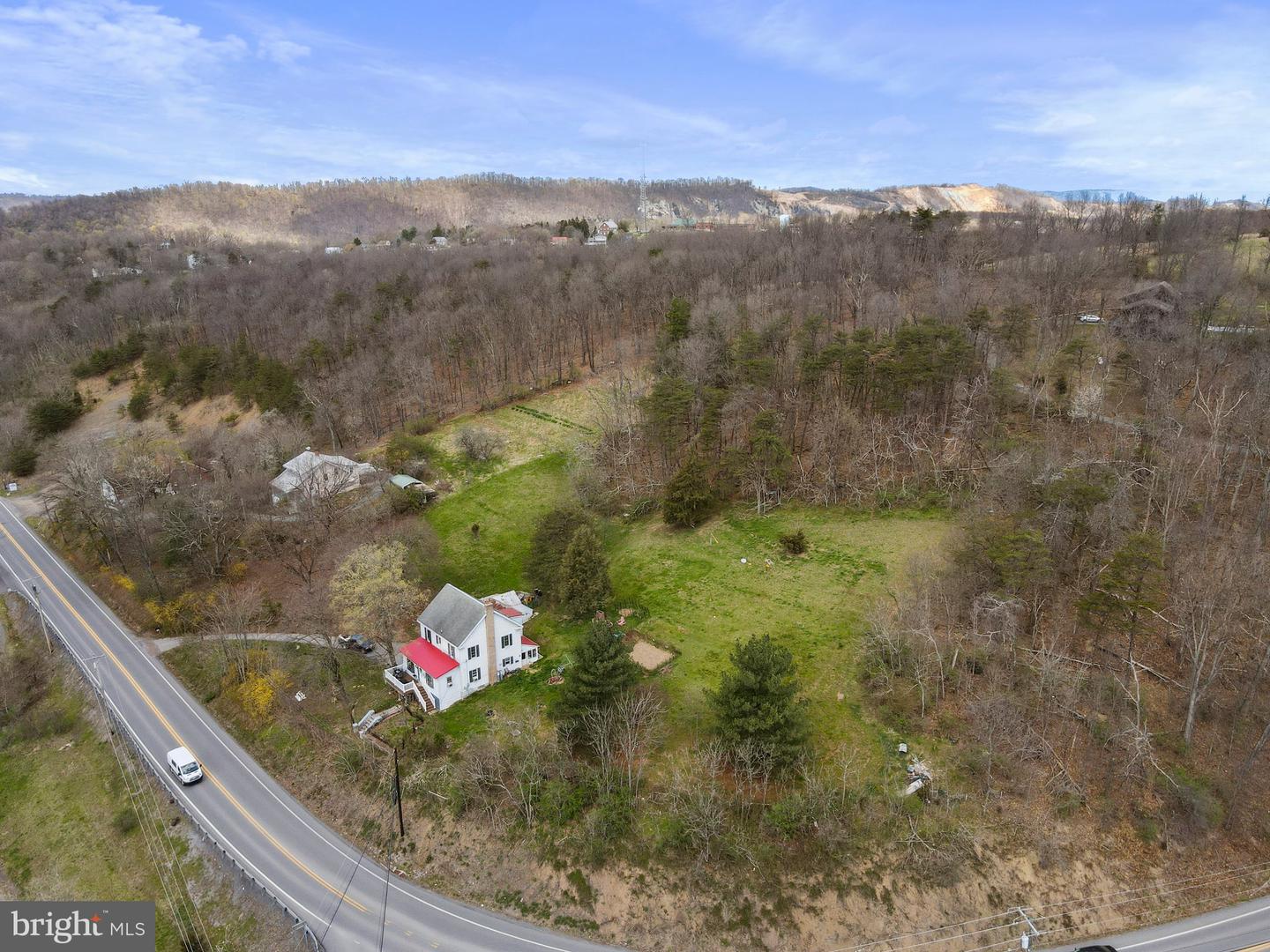 845 Martinsburg Rd
