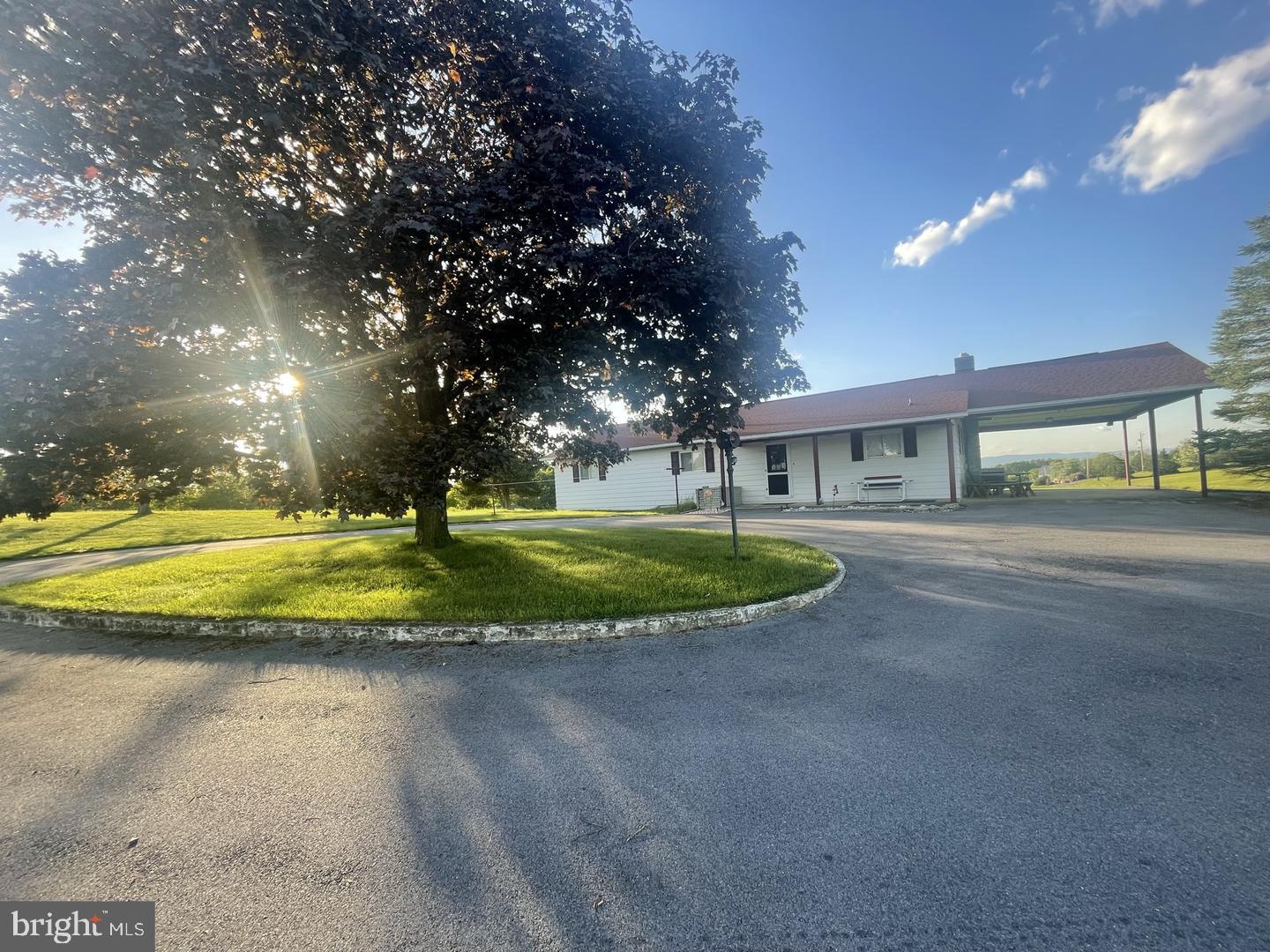 3040 Fairview Dr