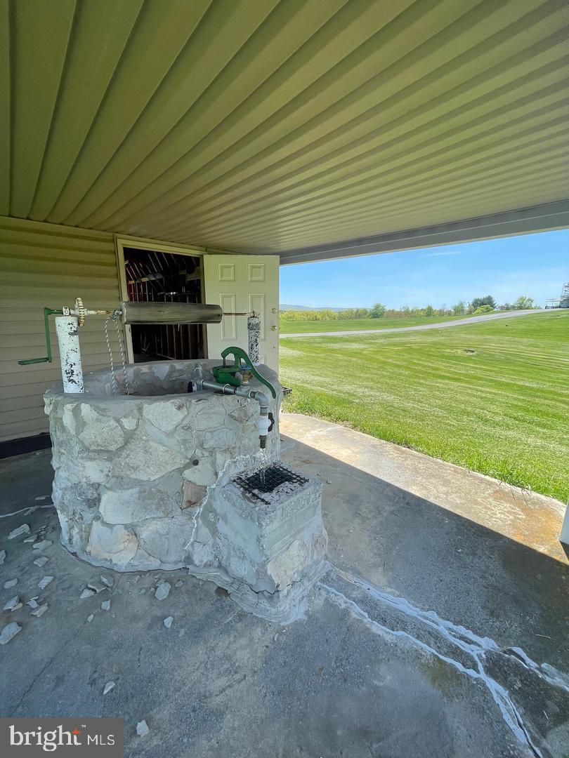 3040 Fairview Dr