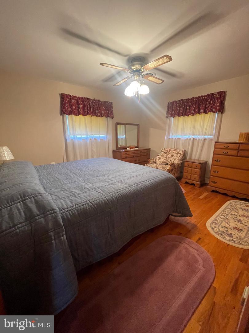3040 Fairview Dr