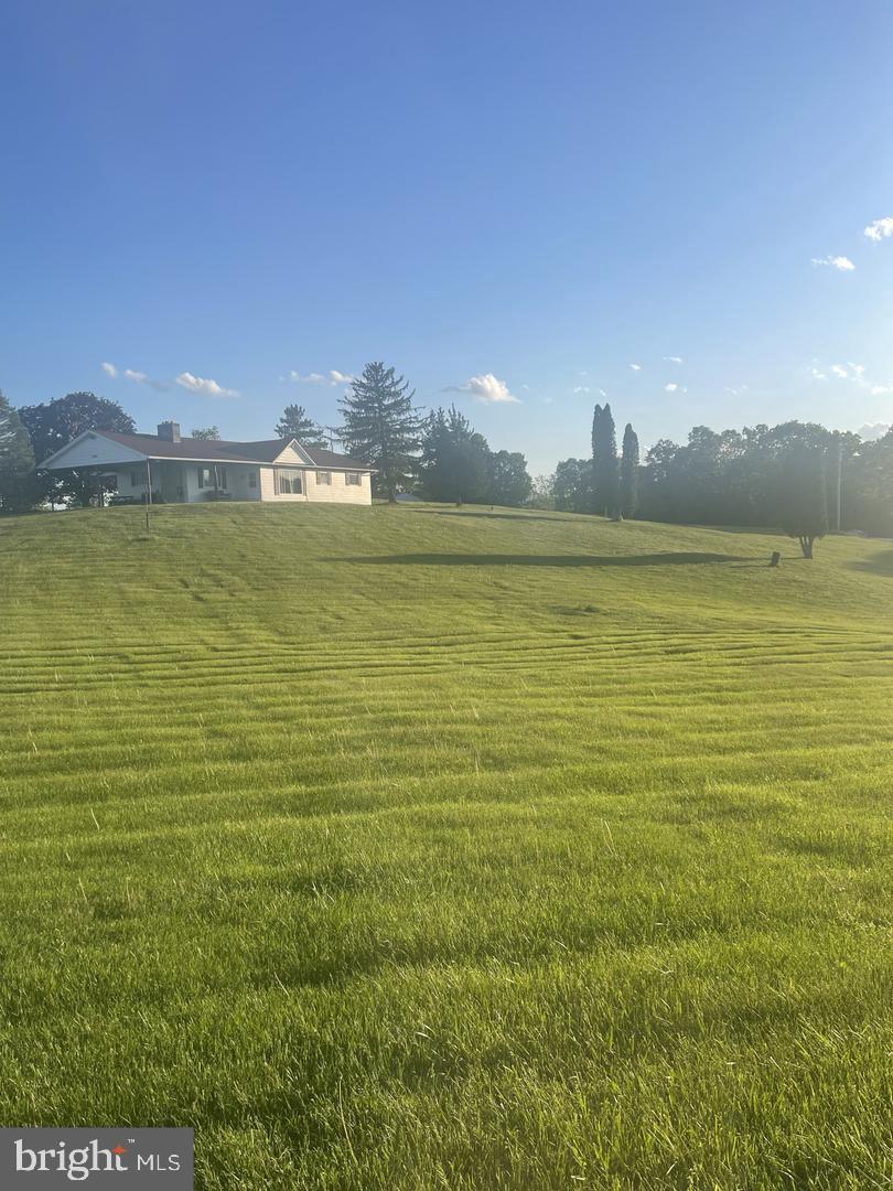 3040 Fairview Dr
