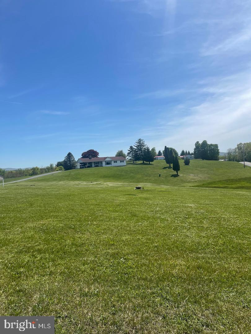 3040 Fairview Dr