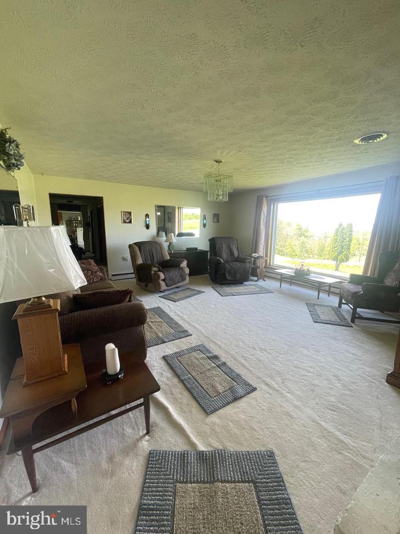 3040 Fairview Dr