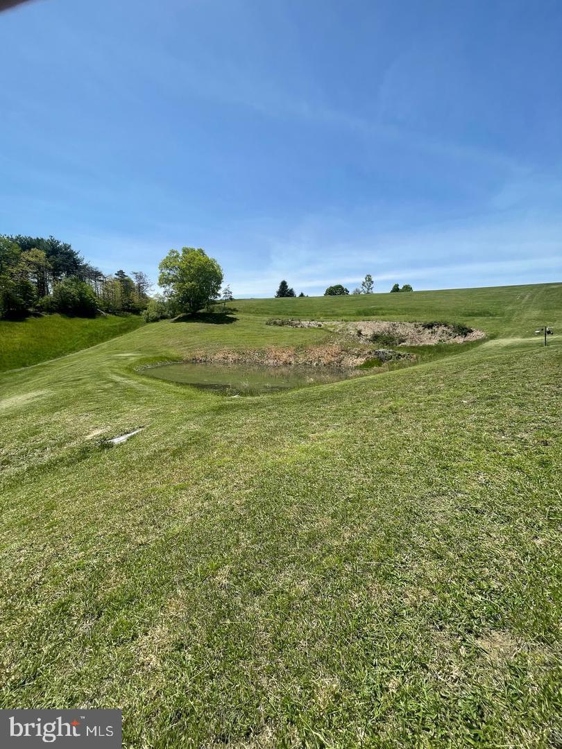 3040 Fairview Dr