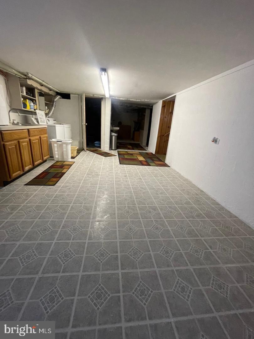 3040 Fairview Dr