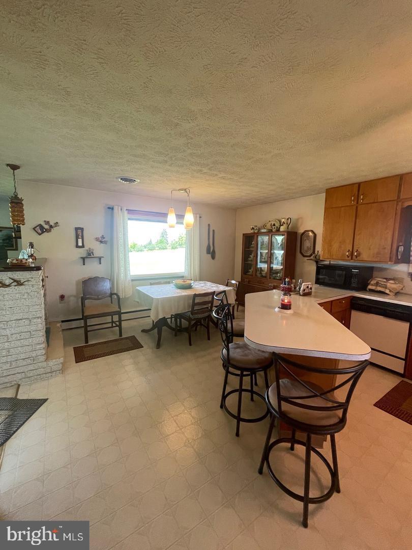 3040 Fairview Dr