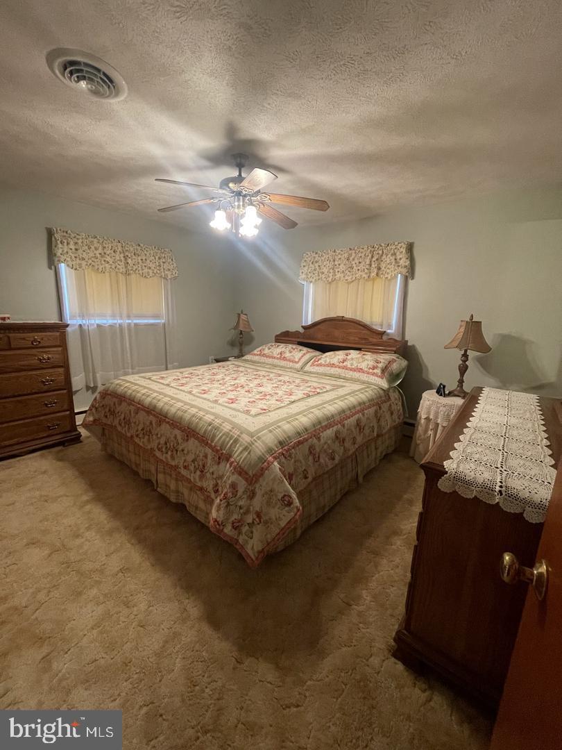 3040 Fairview Dr