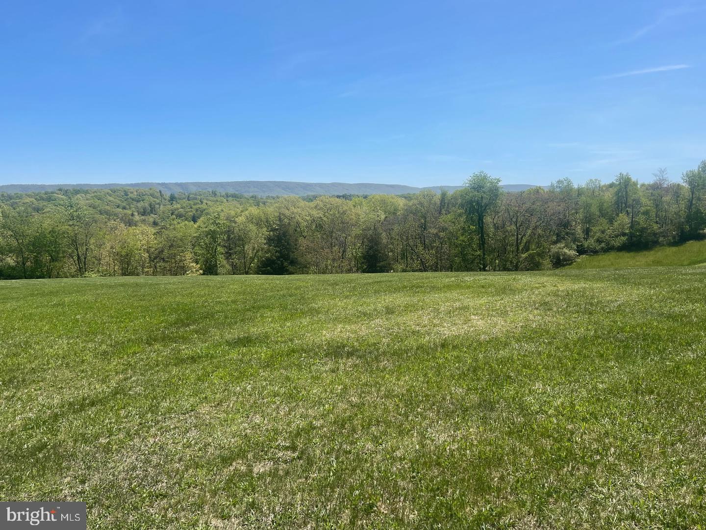 3040 Fairview Dr