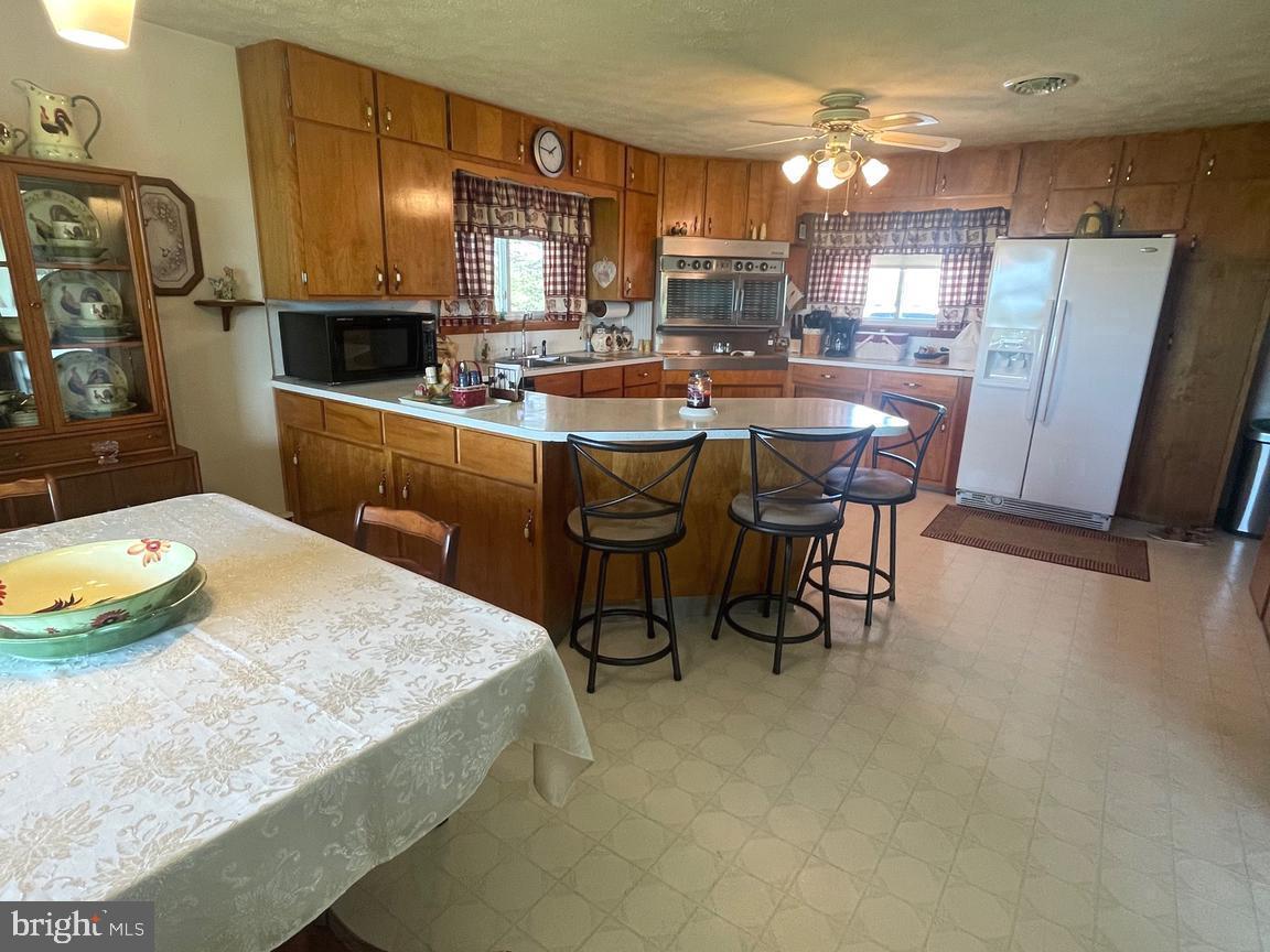 3040 Fairview Dr