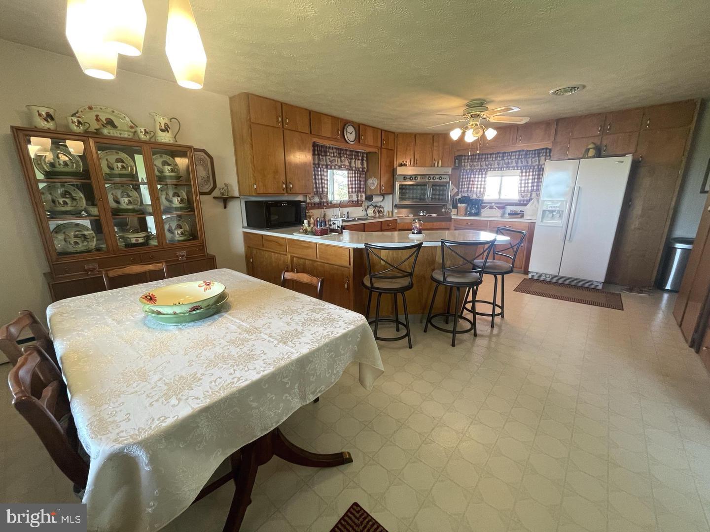 3040 Fairview Dr