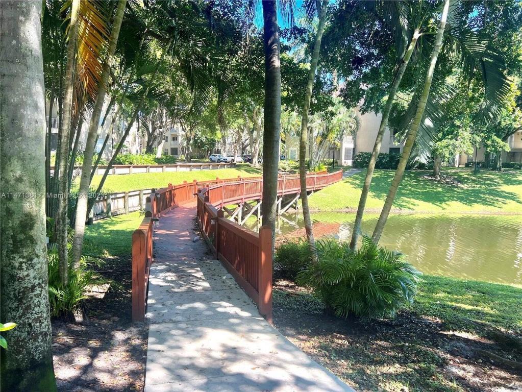 1780 Palm Cove Blvd Boulevard 202