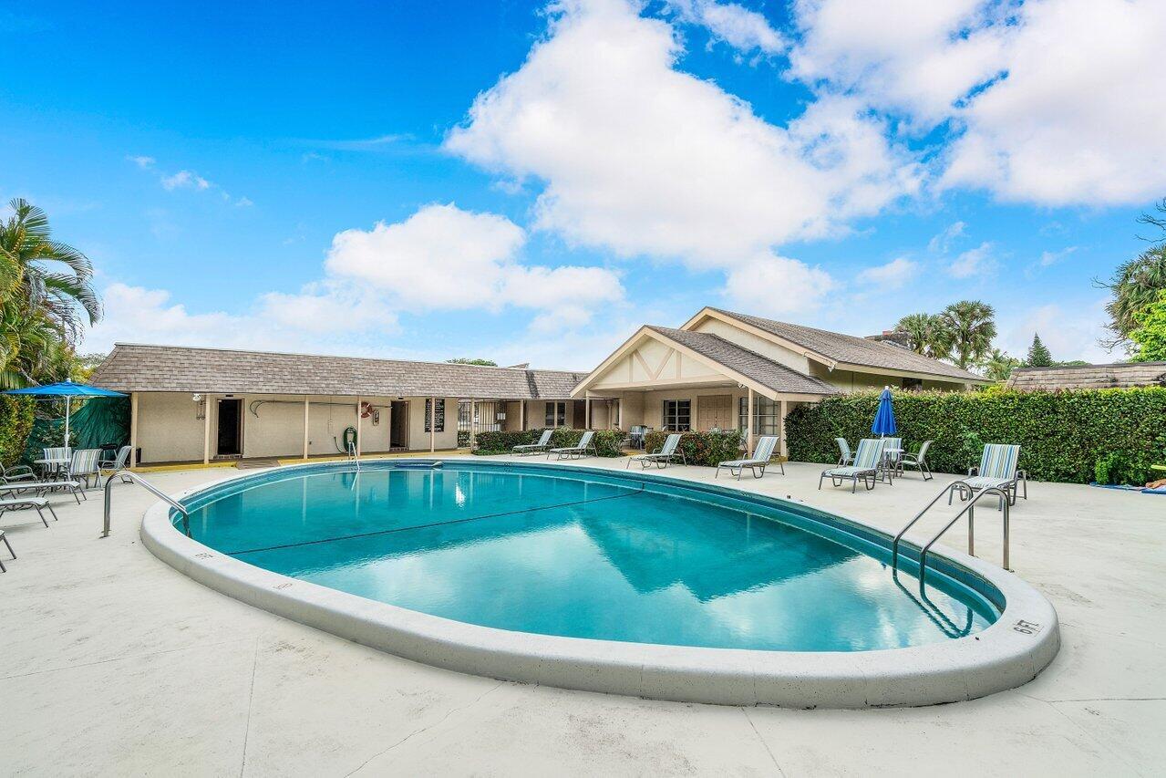 3001 W Linton Boulevard 208c