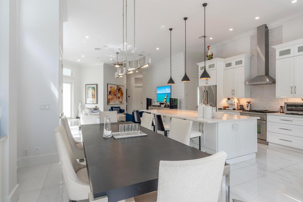 200 Coral Cay Terrace