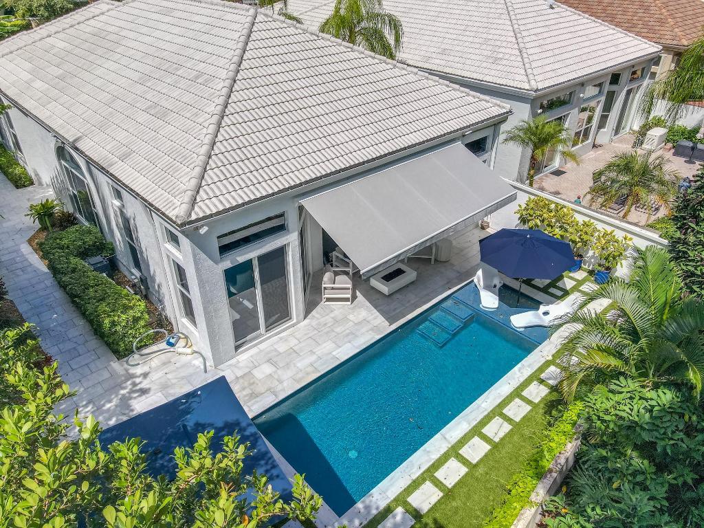200 Coral Cay Terrace