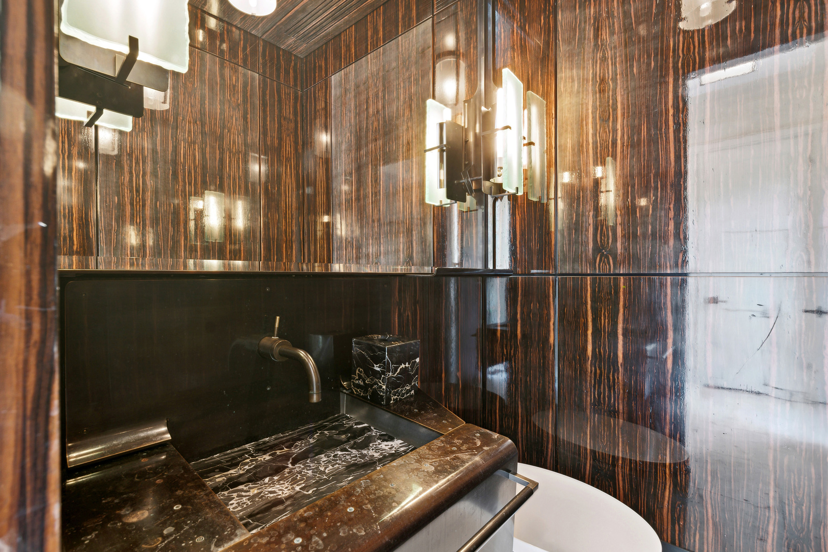 261 E Onwentsia Road