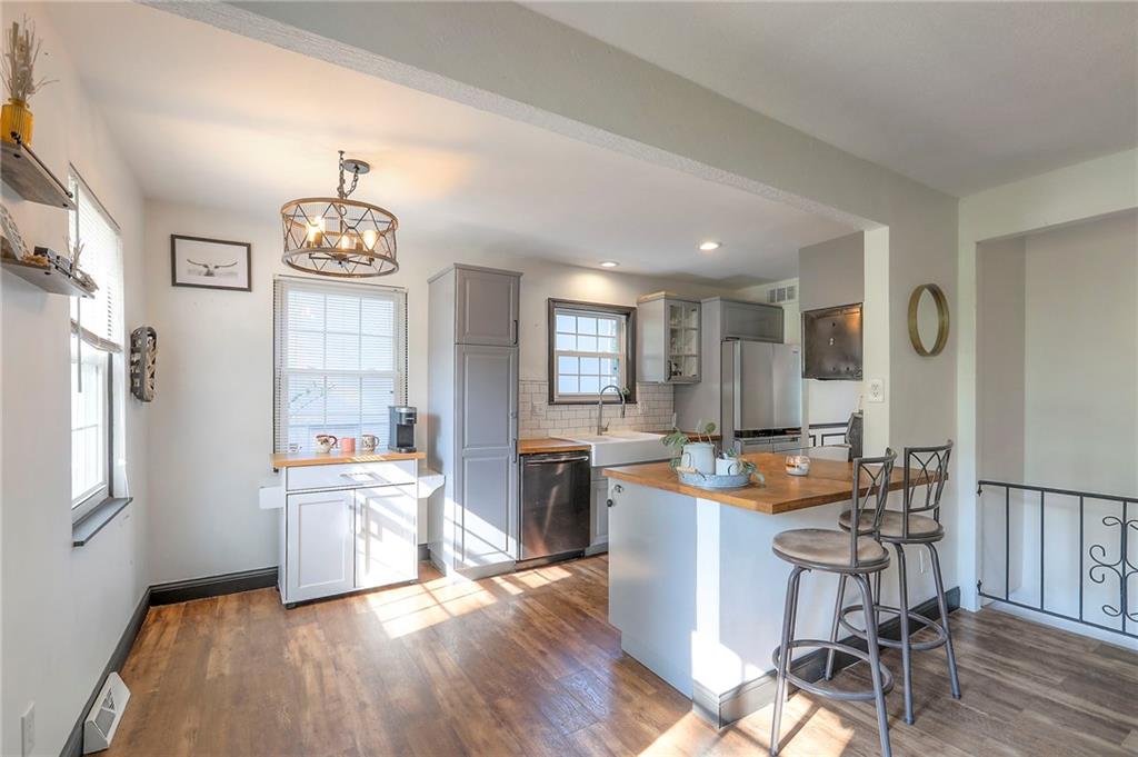1108 NW Canterbury Road