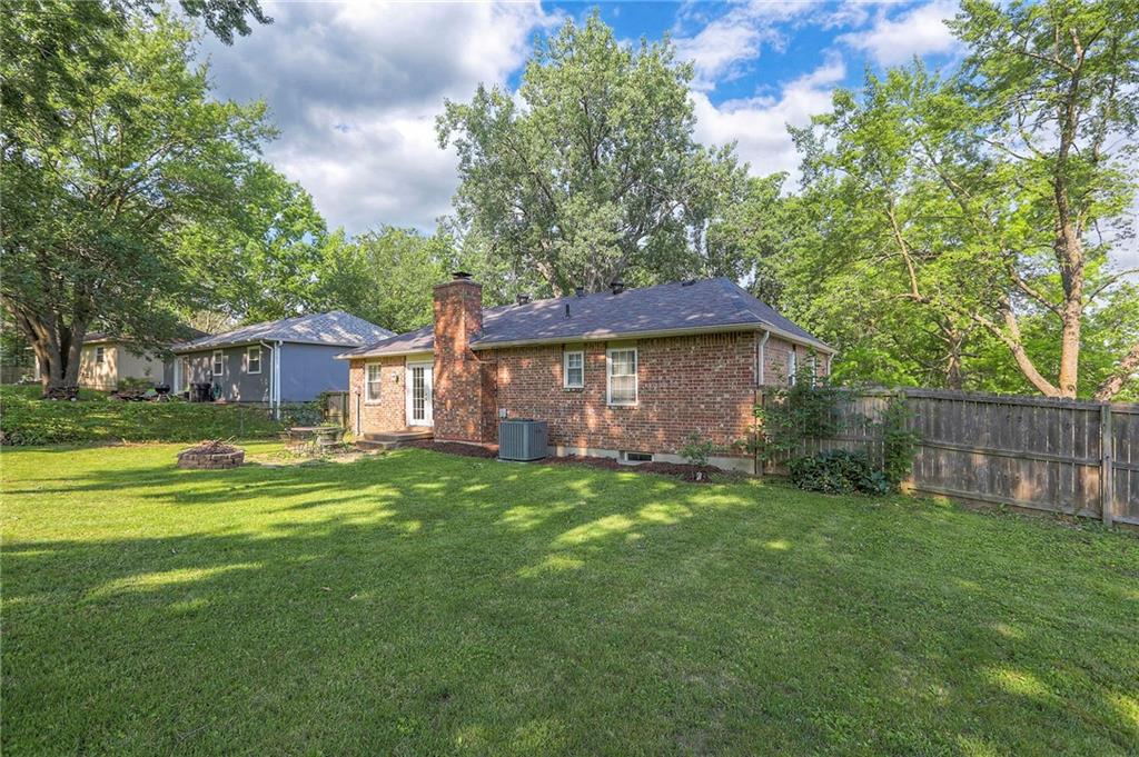 1108 NW Canterbury Road