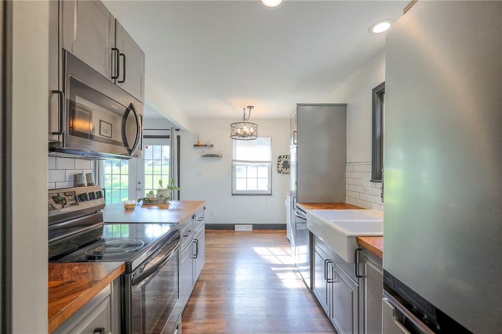 1108 NW Canterbury Road