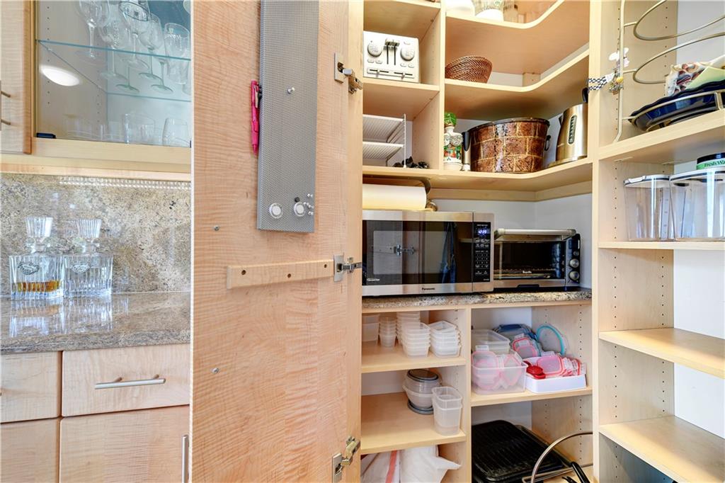 411 W 46th Terrace Unit: 202