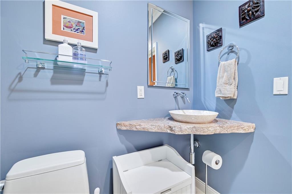 411 W 46th Terrace Unit: 202