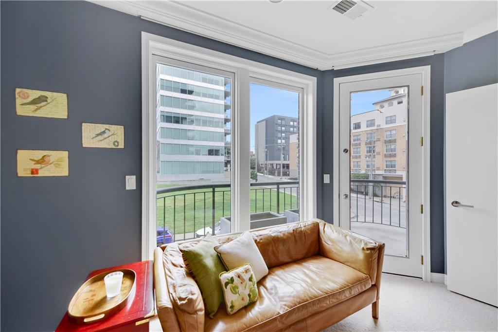 411 W 46th Terrace Unit: 202