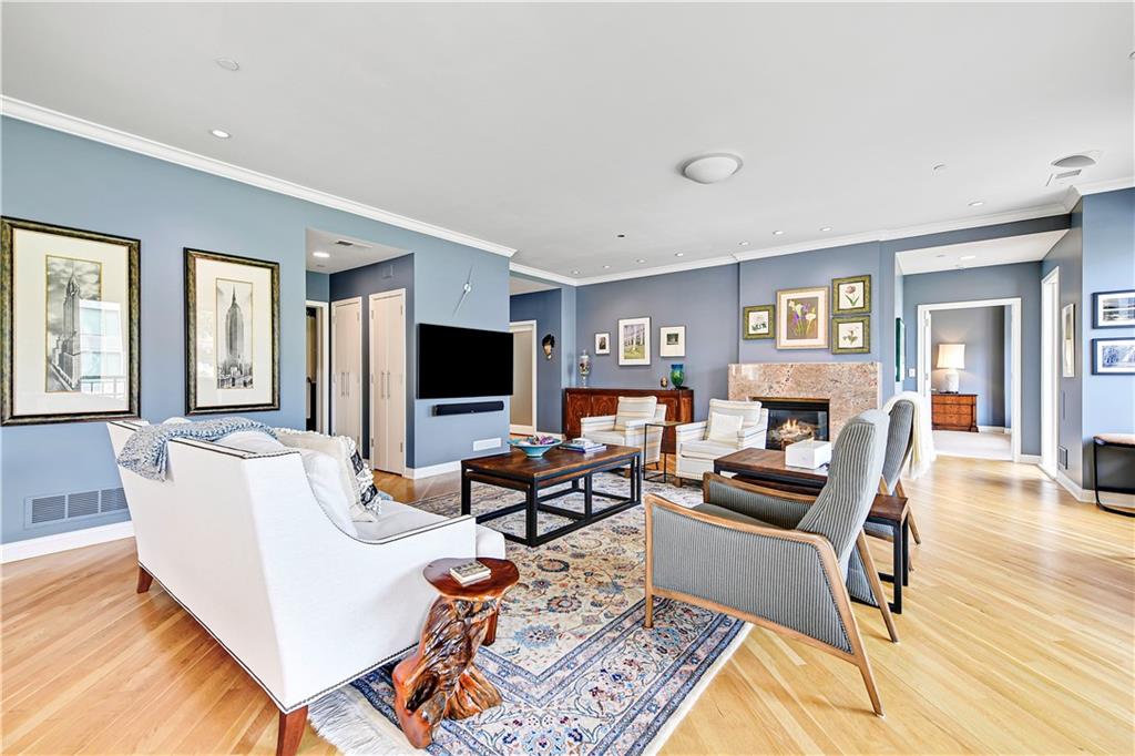 411 W 46th Terrace Unit: 202