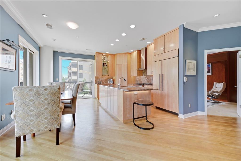 411 W 46th Terrace Unit: 202