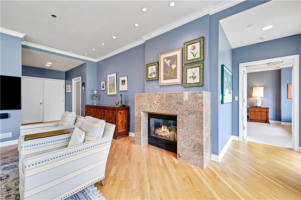 411 W 46th Terrace Unit: 202