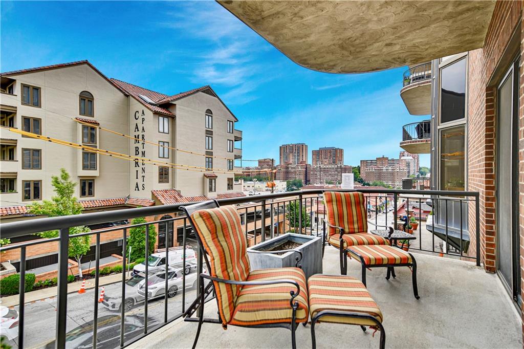 411 W 46th Terrace Unit: 202