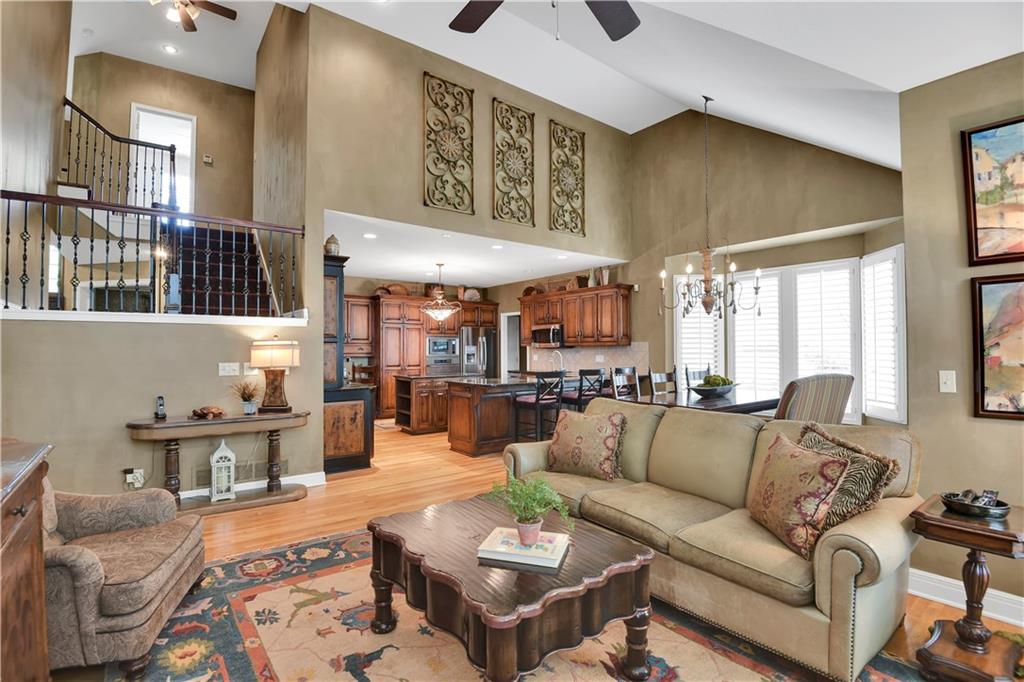 5817 W 147th Place