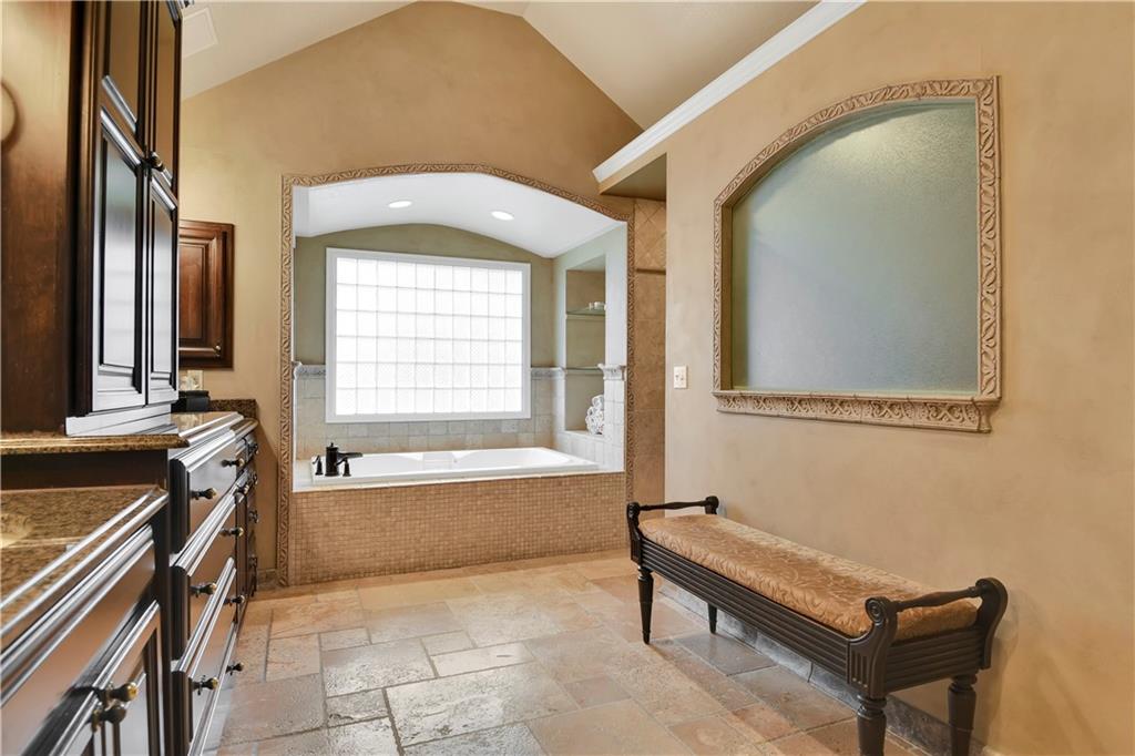 5817 W 147th Place