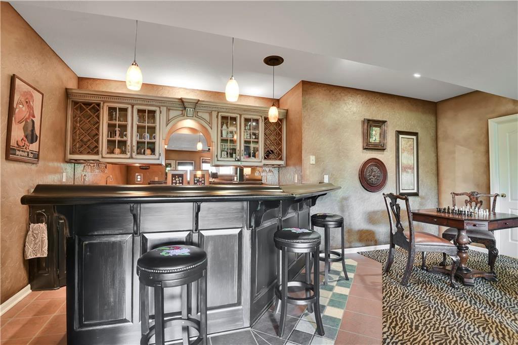 5817 W 147th Place