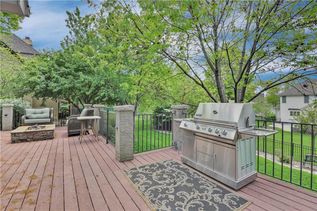 5817 W 147th Place