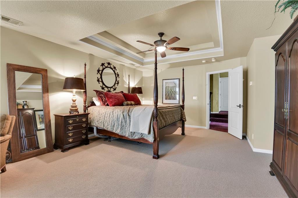 5817 W 147th Place