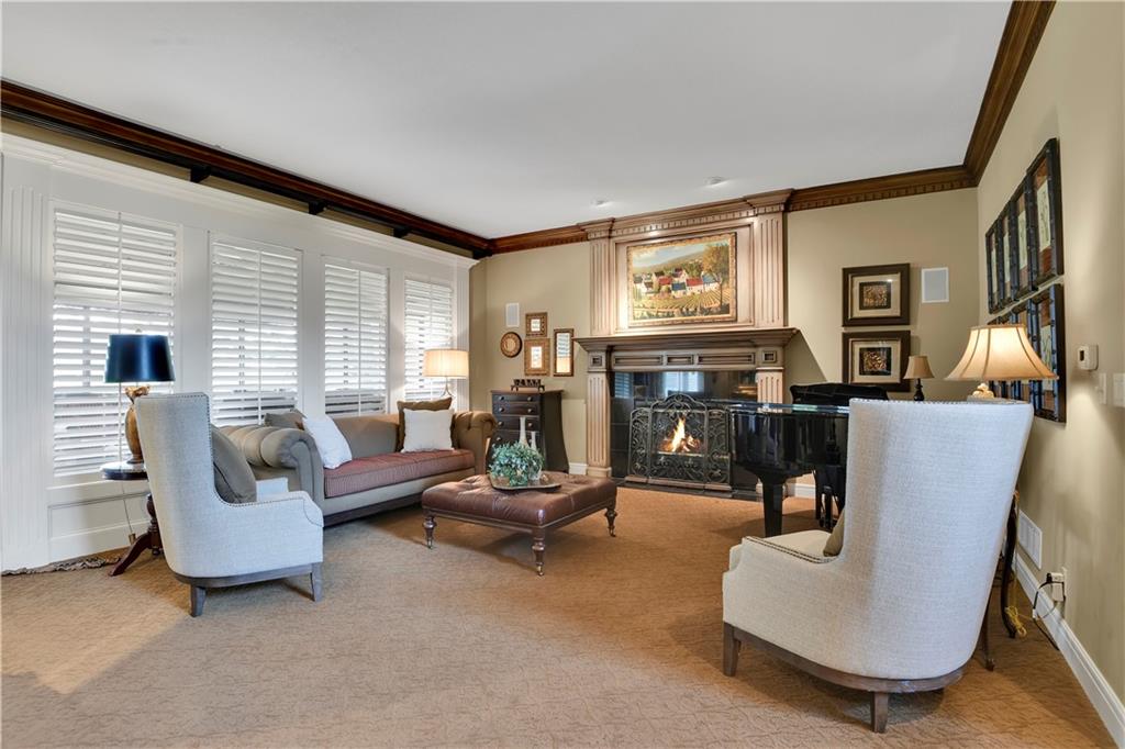 5817 W 147th Place