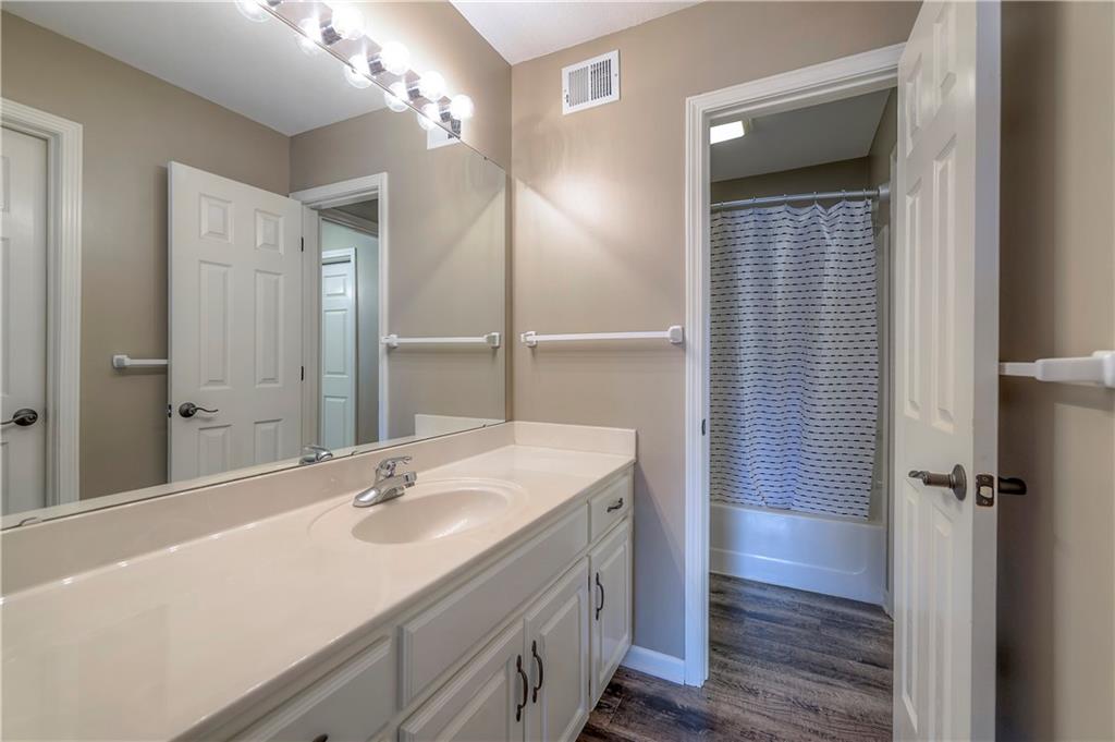 14825 Robinson Street