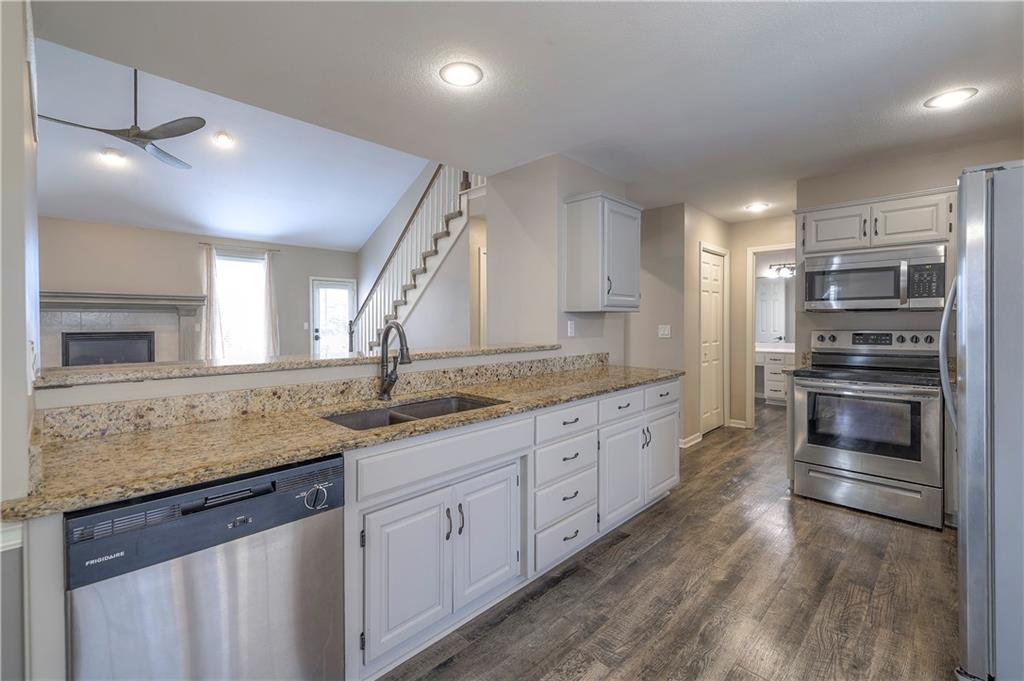 14825 Robinson Street