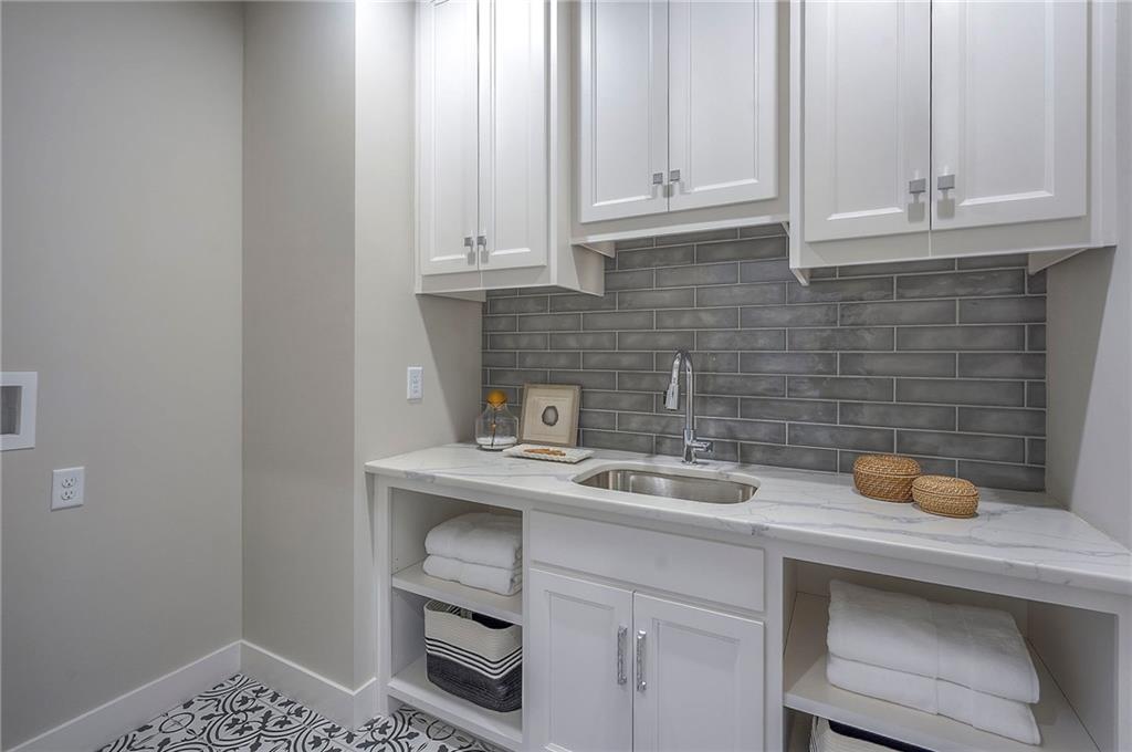 11494 S Longview Road