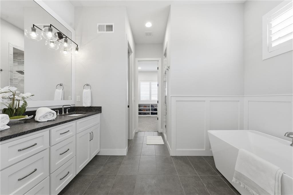 17021 Lucille Street